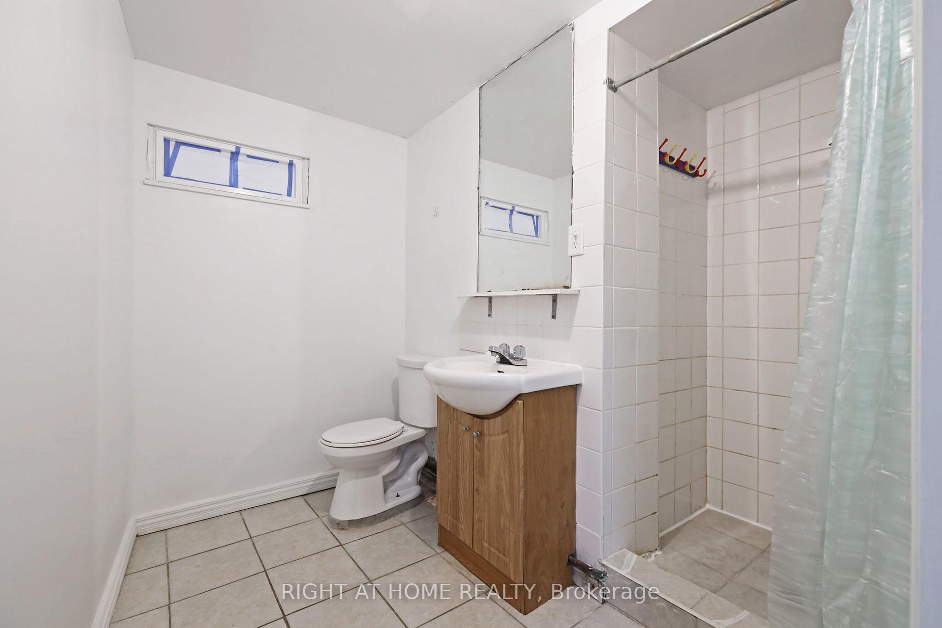 Photo 50 of 4 Deena Place, Markham, Middlefield — HOMEH