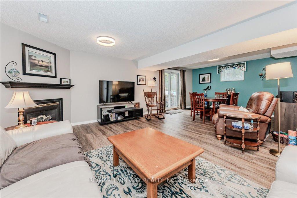 Photo 19 of 18 Wrenwood Place, Kitchener — HOMEH