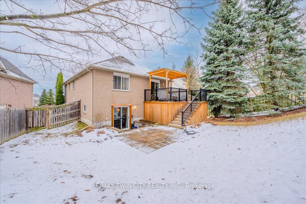 Photo 27 of 18 Wrenwood Place, Kitchener — HOMEH