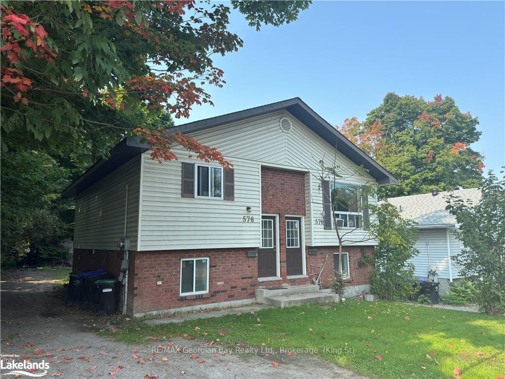 Front of 576 William Street