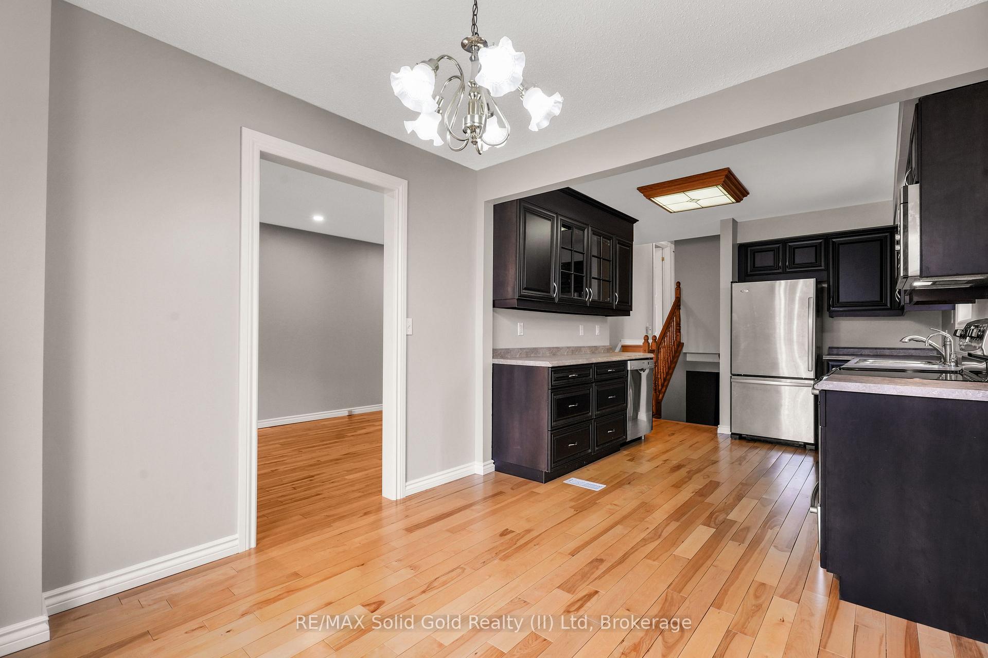 Photo 7 of 197 Folkstone Place, Kitchener — HOMEH