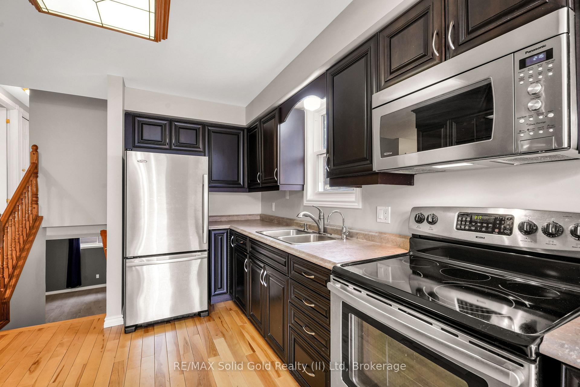 Photo 10 of 197 Folkstone Place, Kitchener — HOMEH