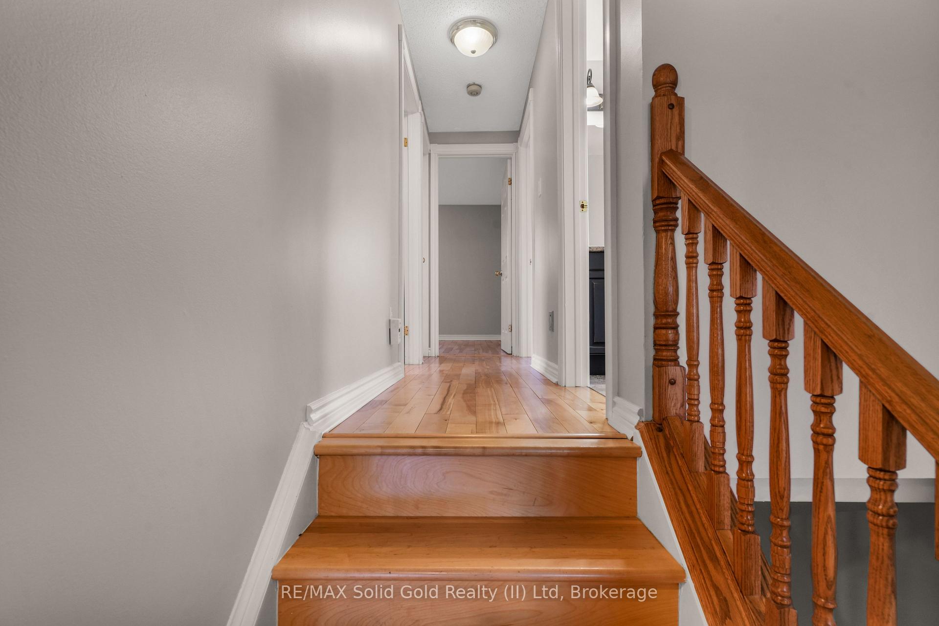 Photo 12 of 197 Folkstone Place, Kitchener — HOMEH