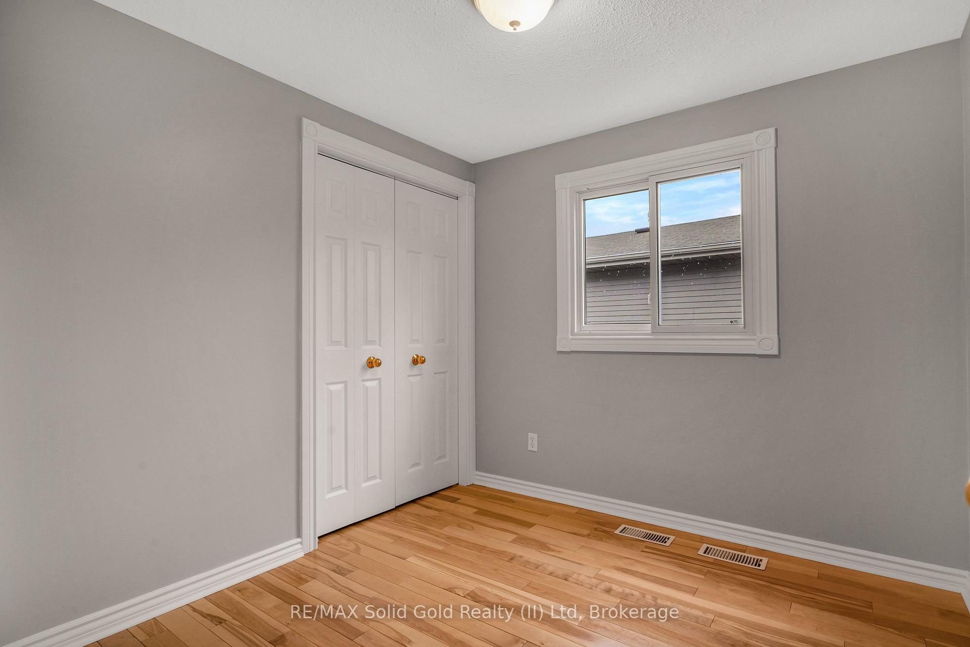 Photo 15 of 197 Folkstone Place, Kitchener — HOMEH