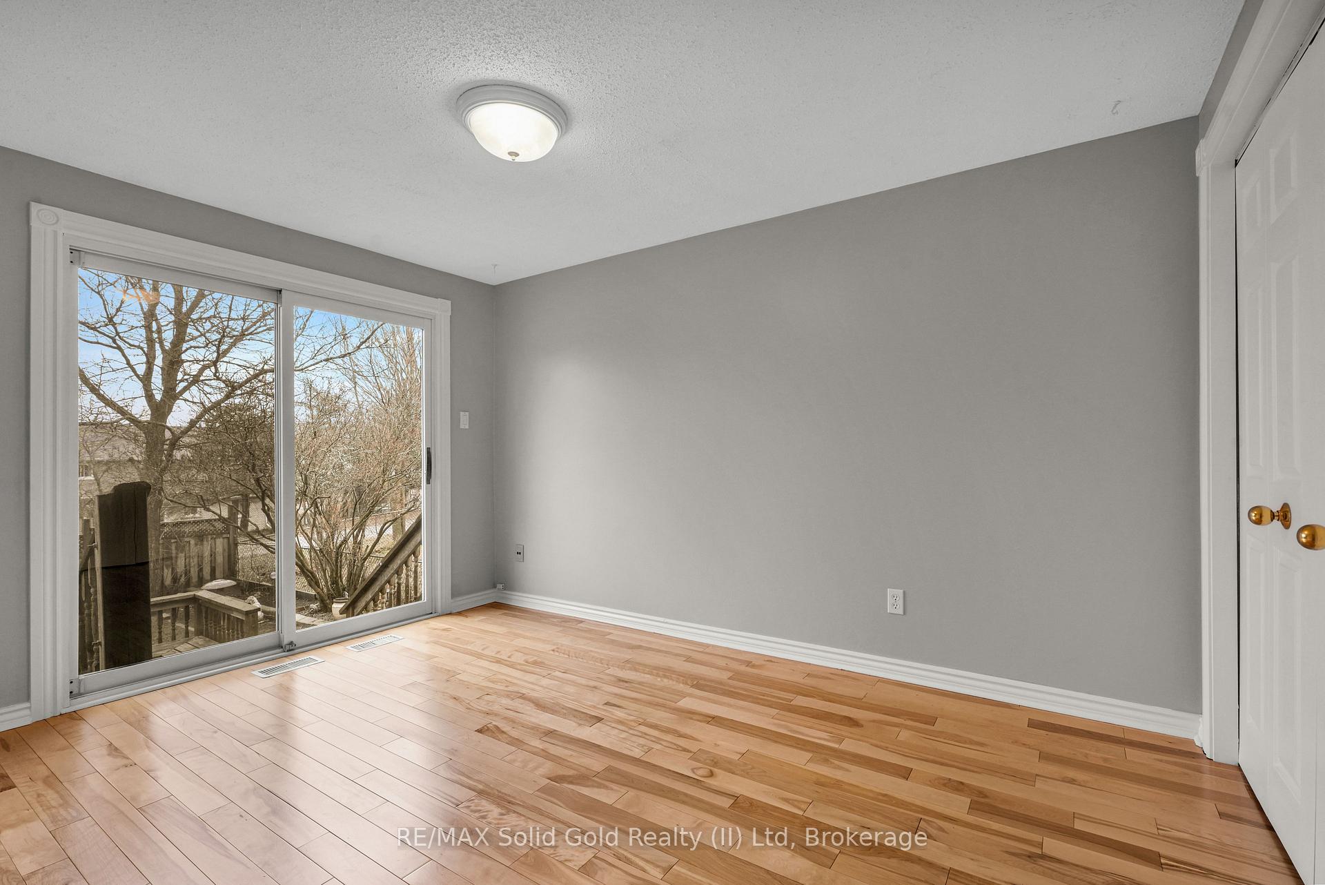 Photo 19 of 197 Folkstone Place, Kitchener — HOMEH