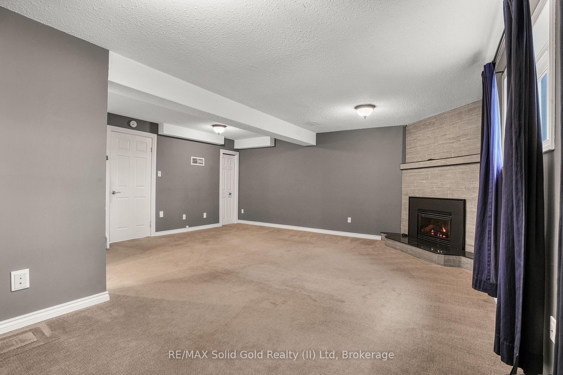 Photo 23 of 197 Folkstone Place, Kitchener — HOMEH