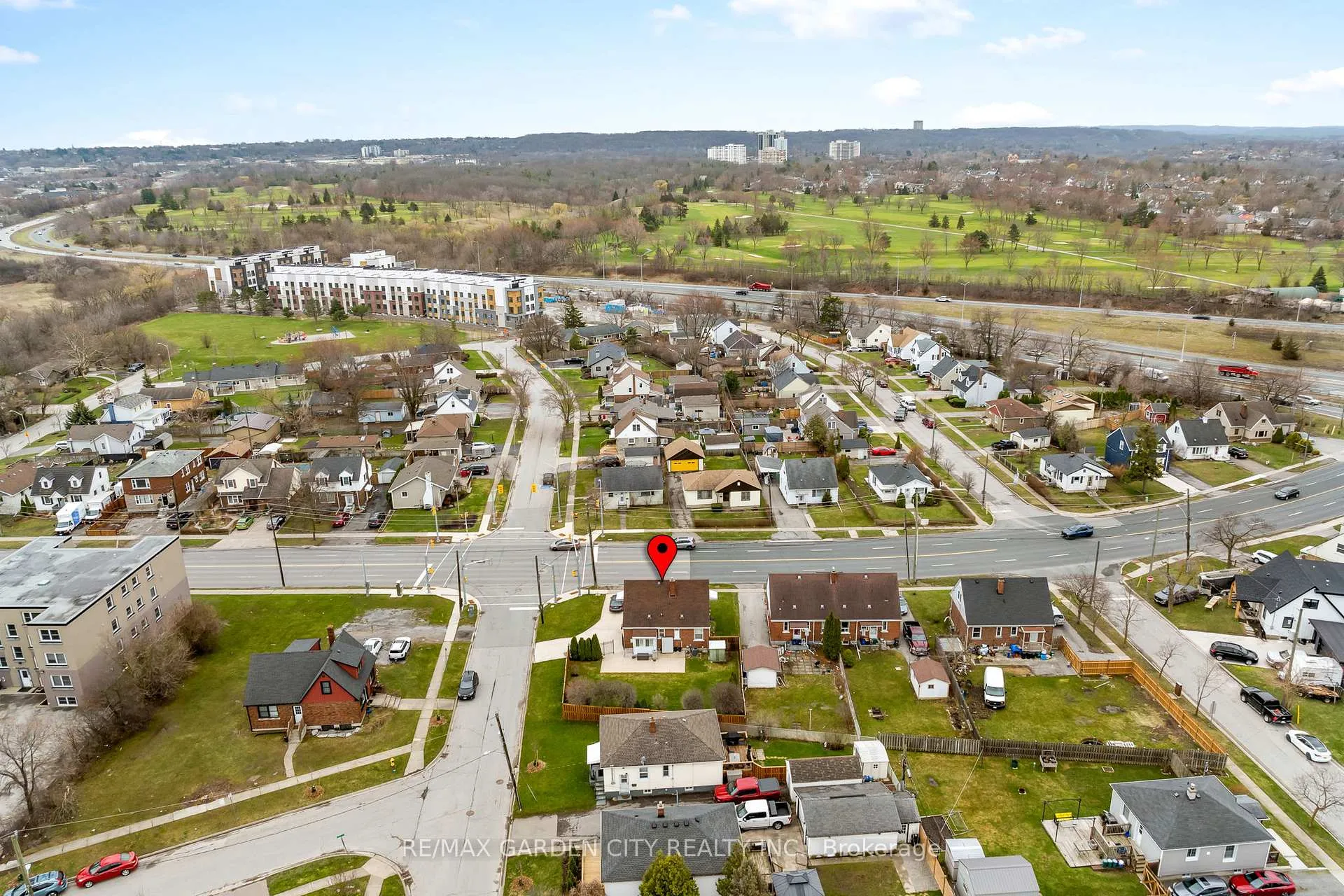 Photo 26 of 131 Westchester Crescent, St. Catharines, E. Chester — HOMEH
