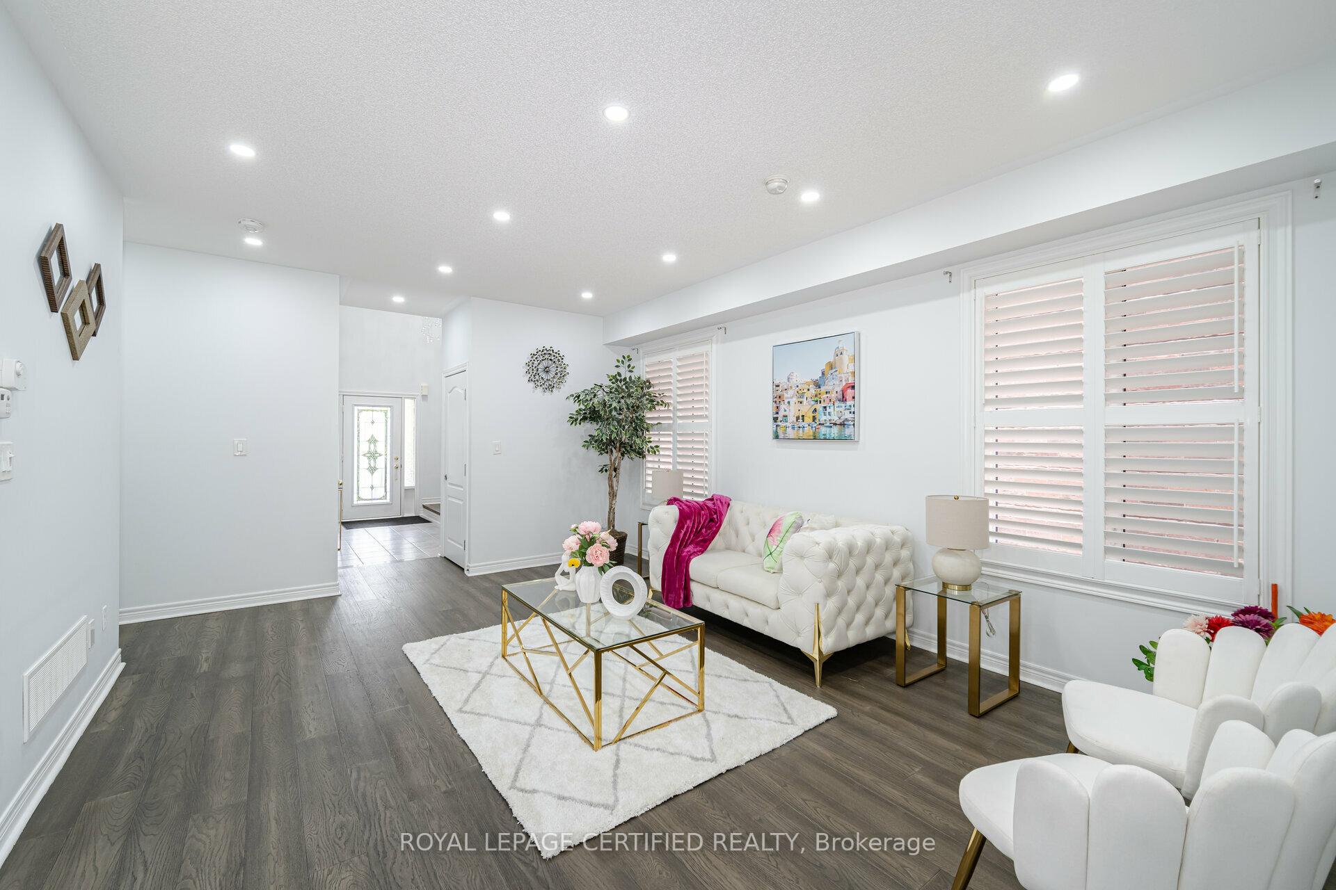 Photo 7 of 335 Bessborough Drive, Milton, Harrison — HOMEH