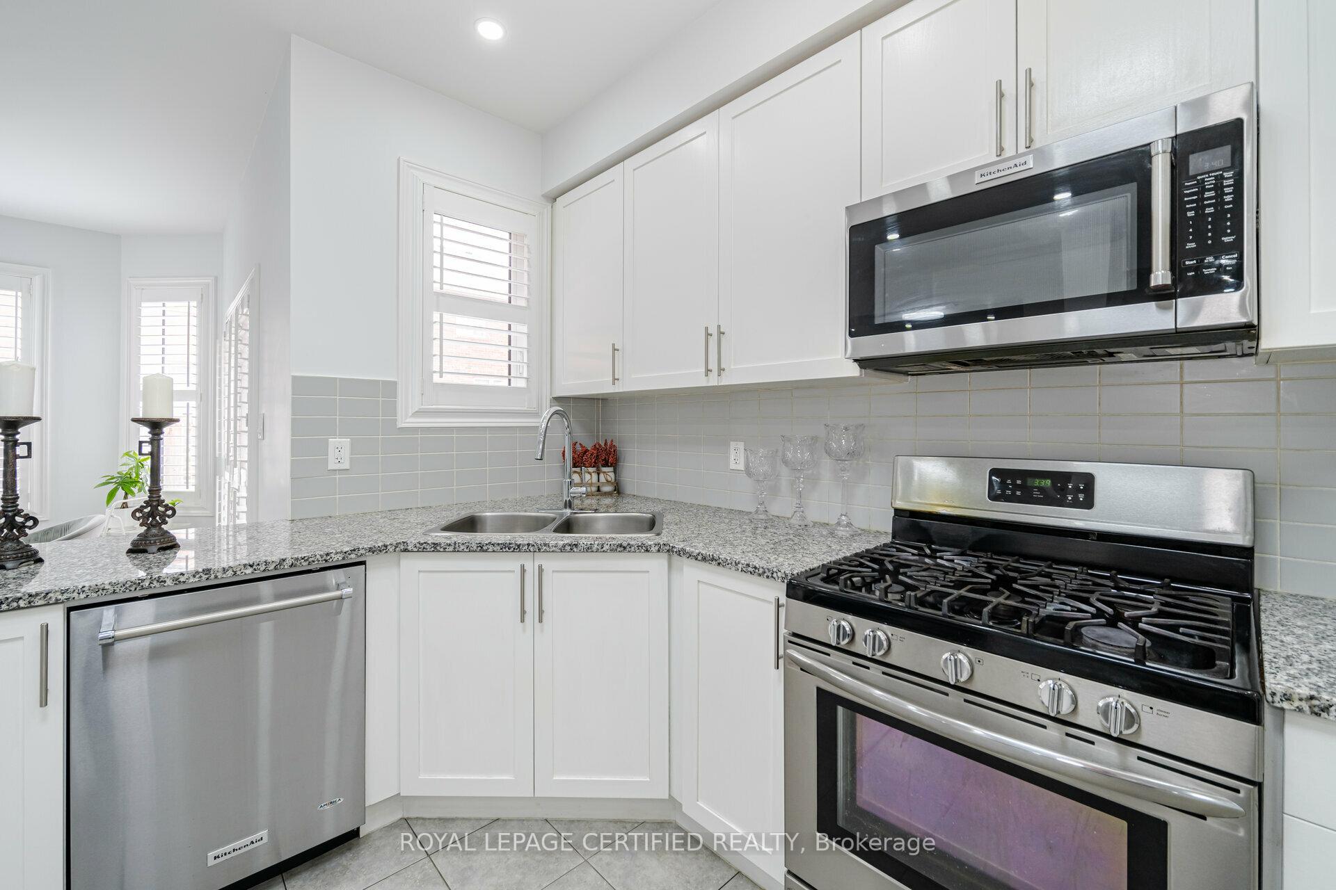 Photo 12 of 335 Bessborough Drive, Milton, Harrison — HOMEH