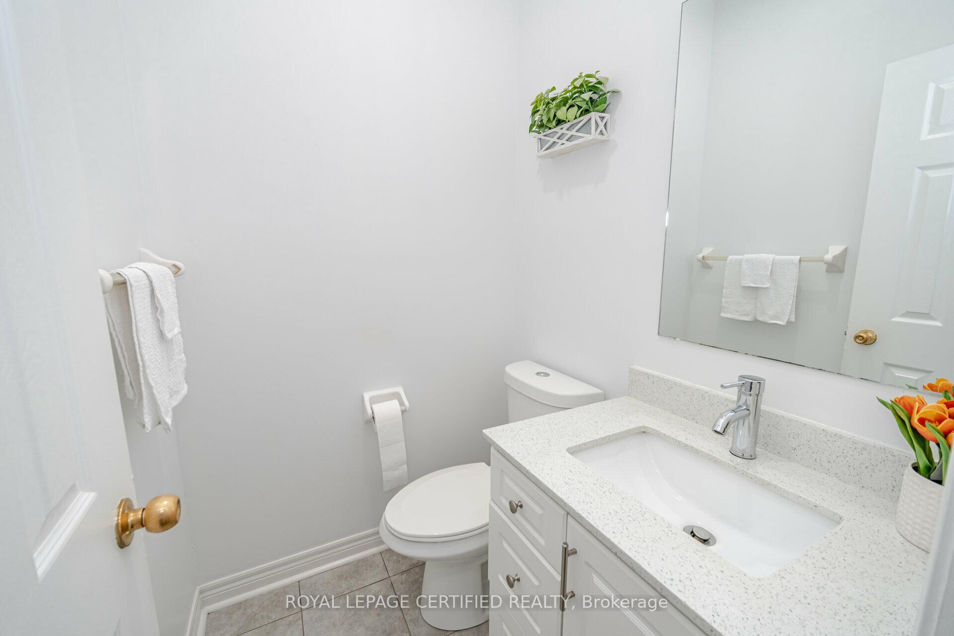Photo 17 of 335 Bessborough Drive, Milton, Harrison — HOMEH