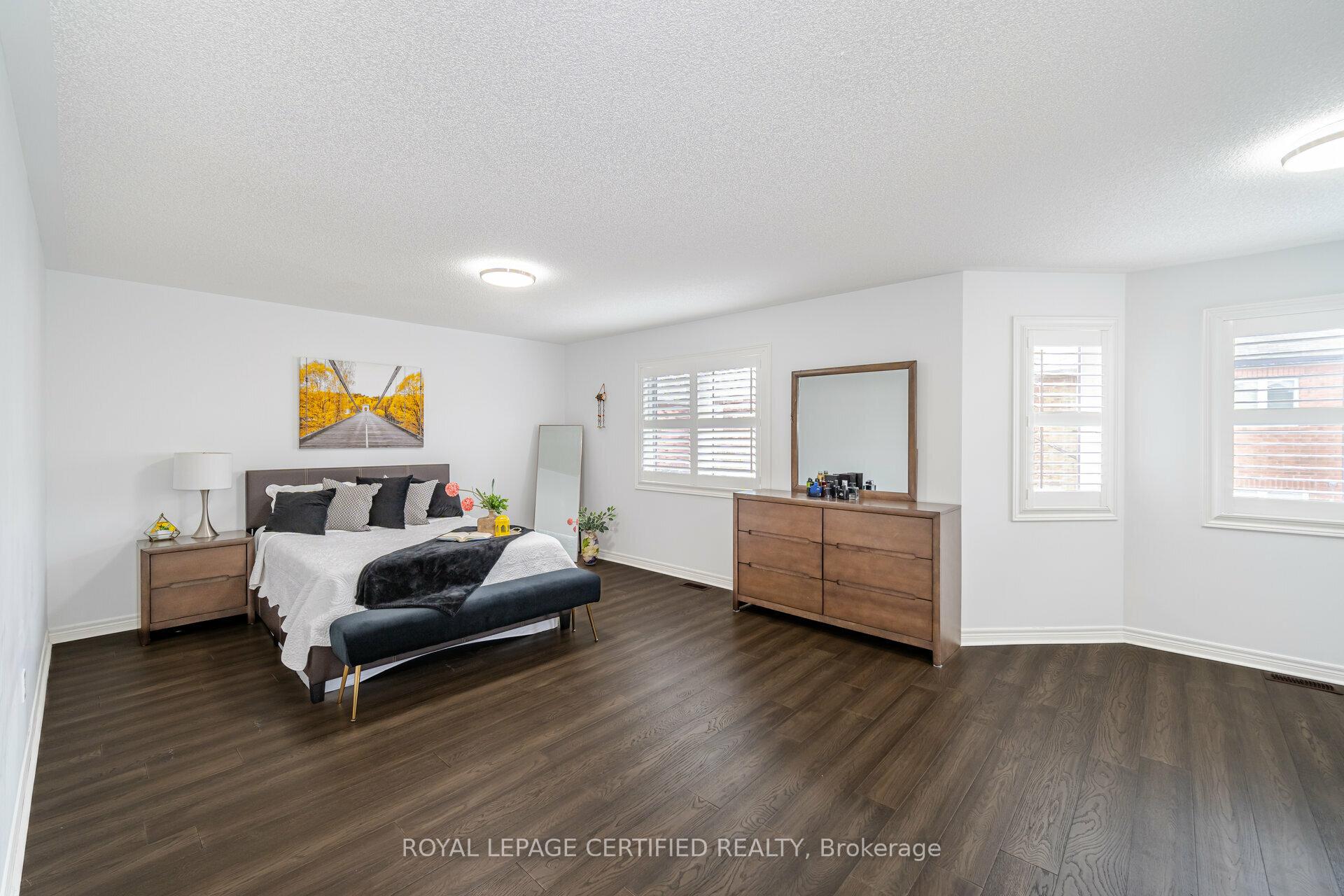 Photo 20 of 335 Bessborough Drive, Milton, Harrison — HOMEH