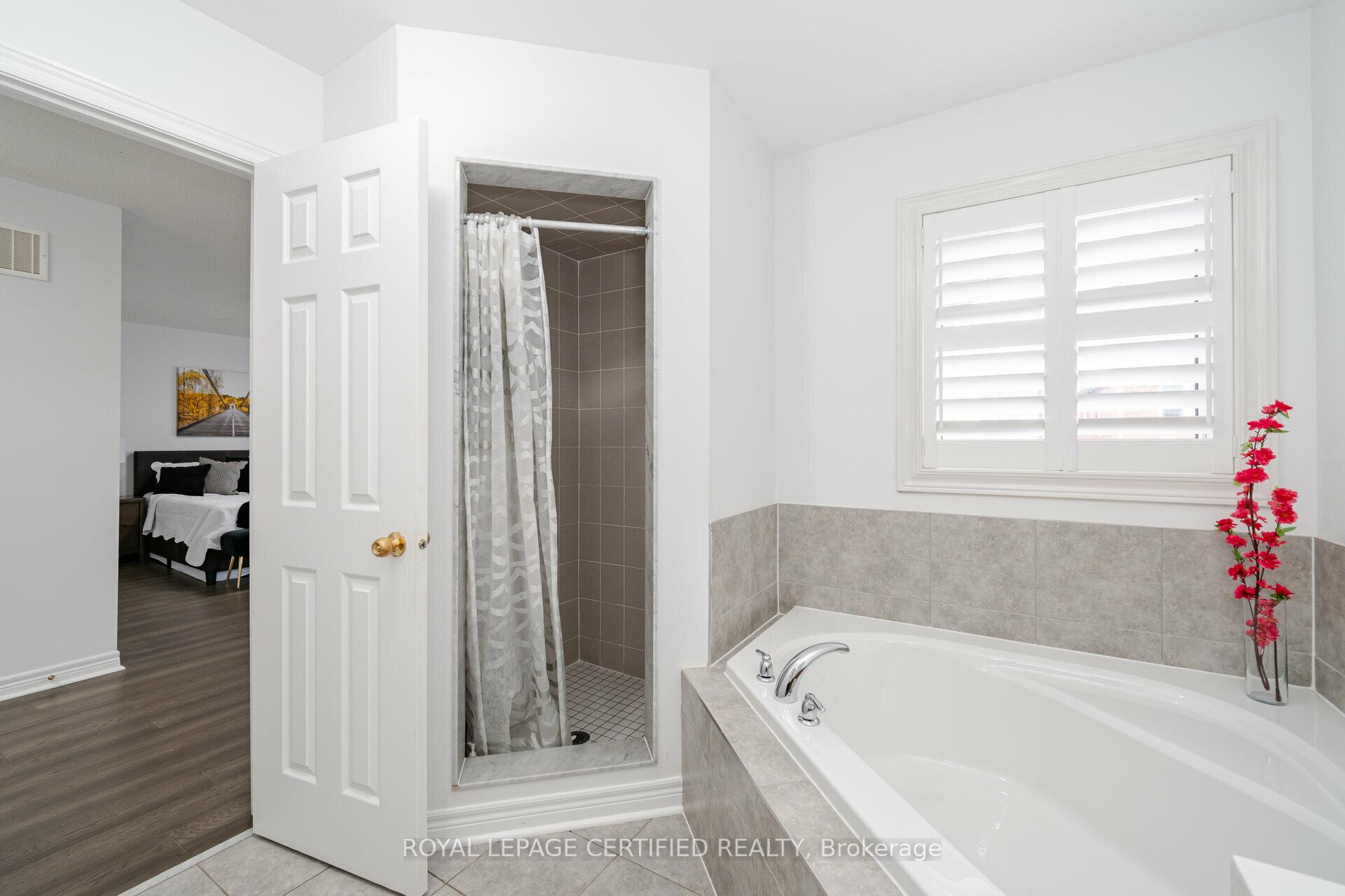 Photo 23 of 335 Bessborough Drive, Milton, Harrison — HOMEH
