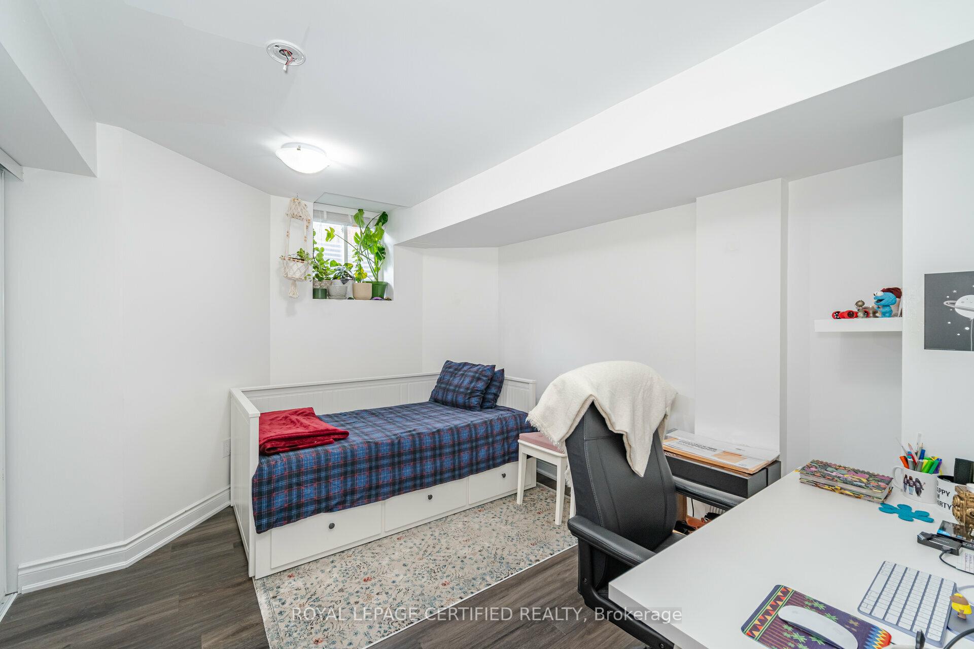 Photo 35 of 335 Bessborough Drive, Milton, Harrison — HOMEH