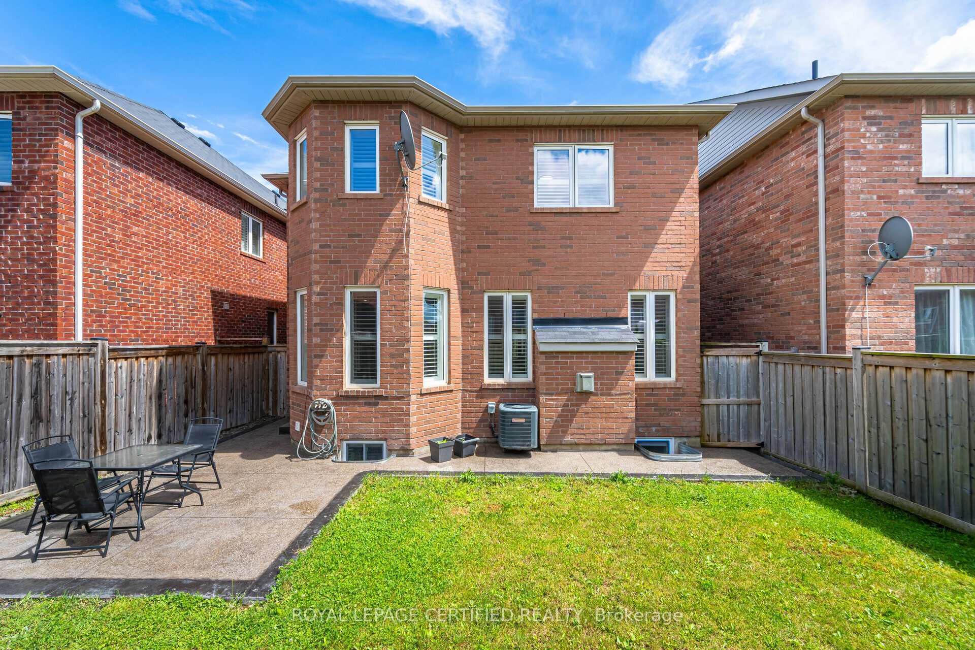 Photo 40 of 335 Bessborough Drive, Milton, Harrison — HOMEH