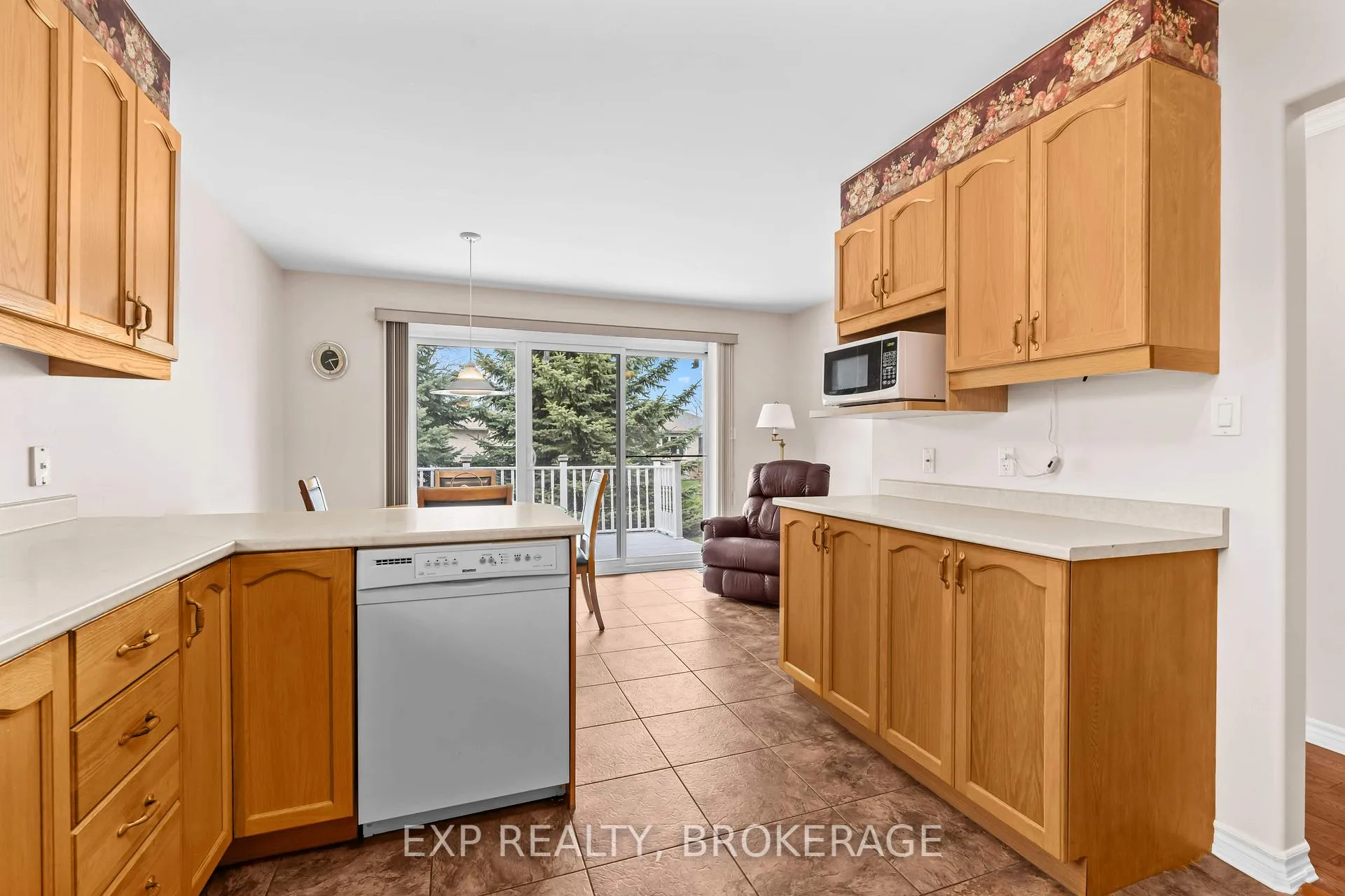 Photo 15 of 108 Sheridan Street, Kingston, City Northwest — HOMEH