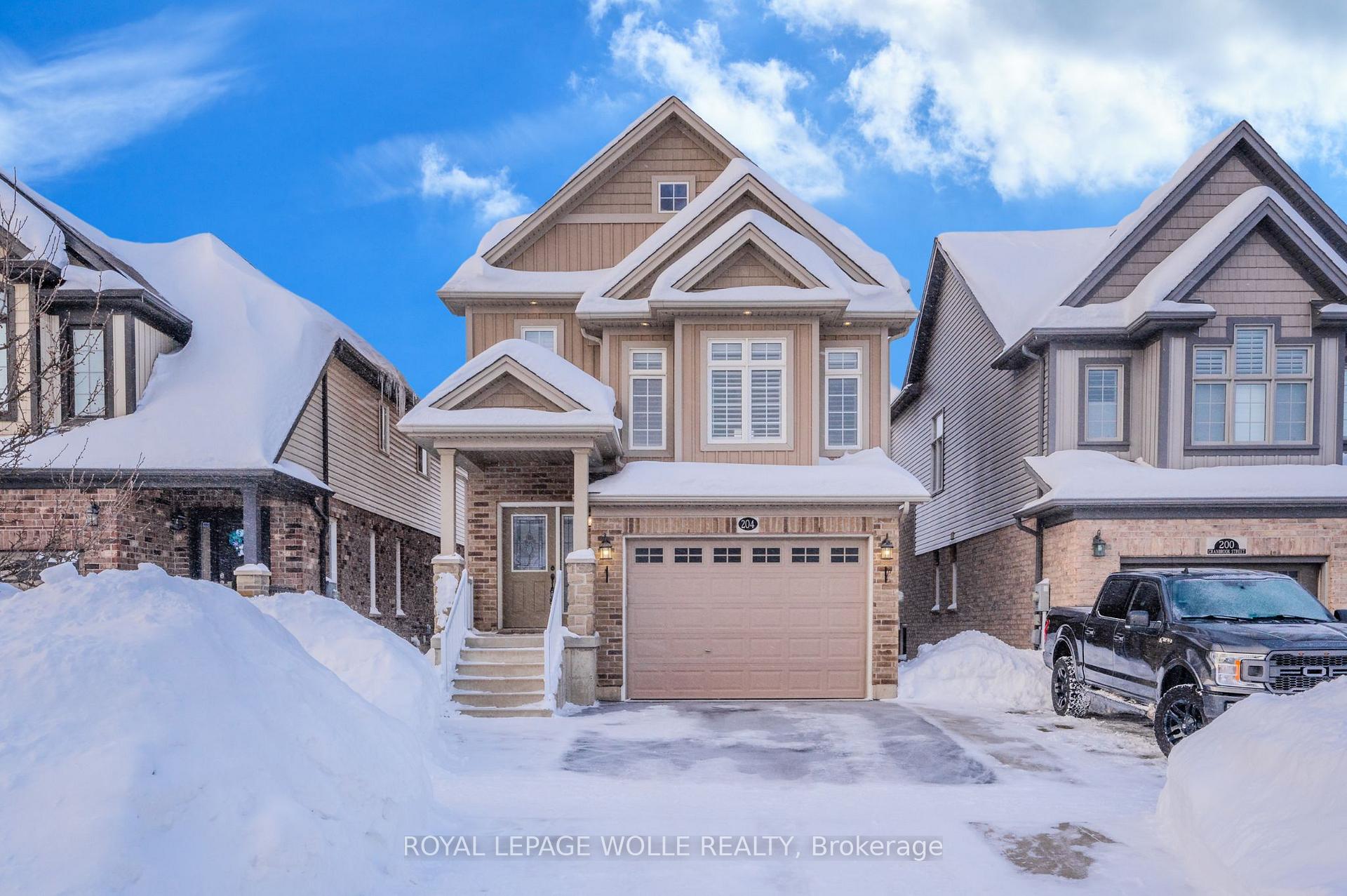 Photo 2 of 204 Cranbrook Street, Kitchener — HOMEH