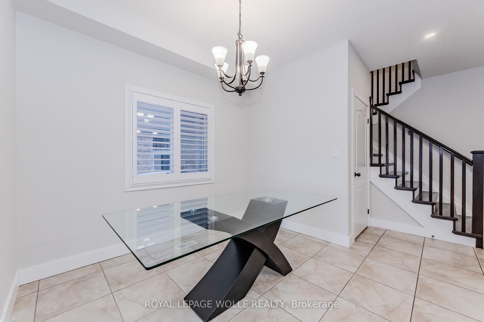 Photo 9 of 204 Cranbrook Street, Kitchener — HOMEH