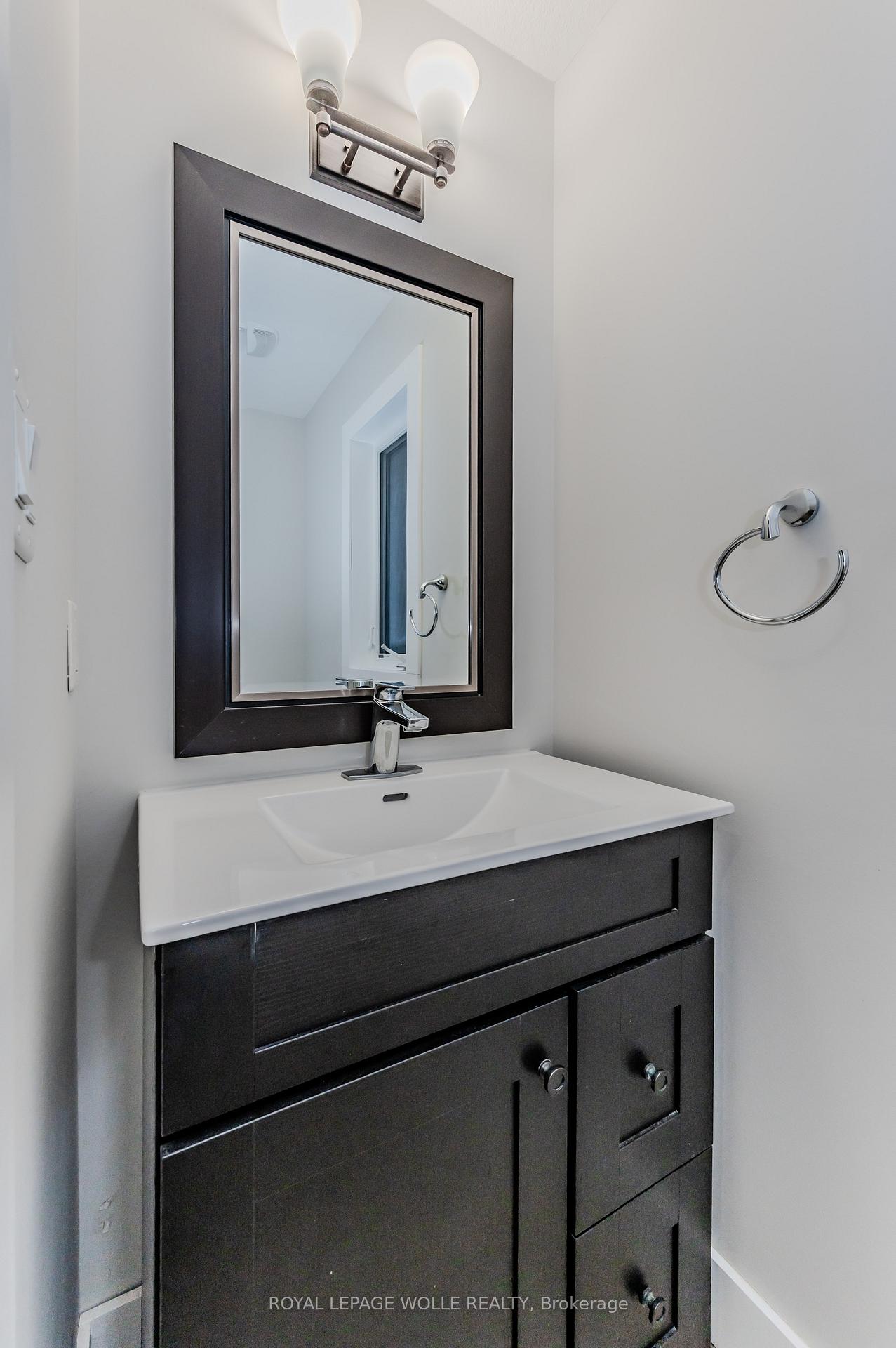 Photo 15 of 204 Cranbrook Street, Kitchener — HOMEH