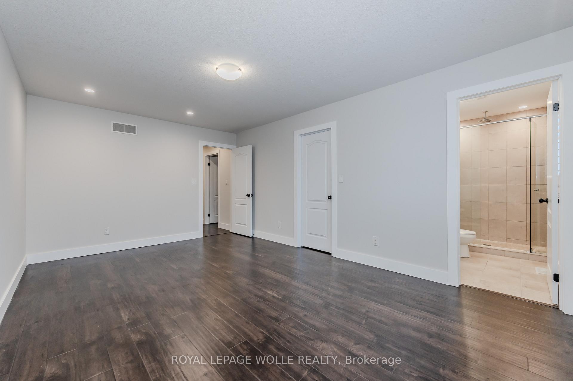 Photo 26 of 204 Cranbrook Street, Kitchener — HOMEH