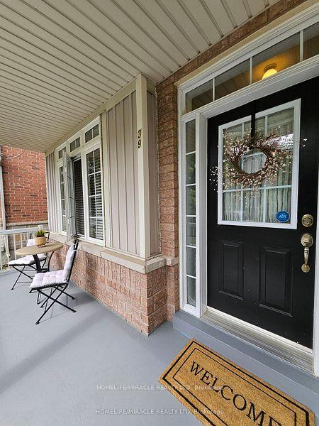 Photo 3 of 39 Evaridge Drive, Markham, Cornell — HOMEH