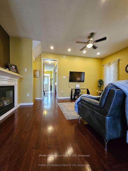 Photo 14 of 39 Evaridge Drive, Markham, Cornell — HOMEH