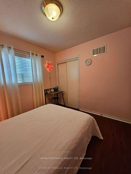 Photo 26 of 39 Evaridge Drive, Markham, Cornell — HOMEH