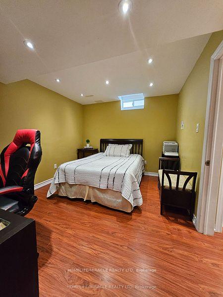 Photo 35 of 39 Evaridge Drive, Markham, Cornell — HOMEH