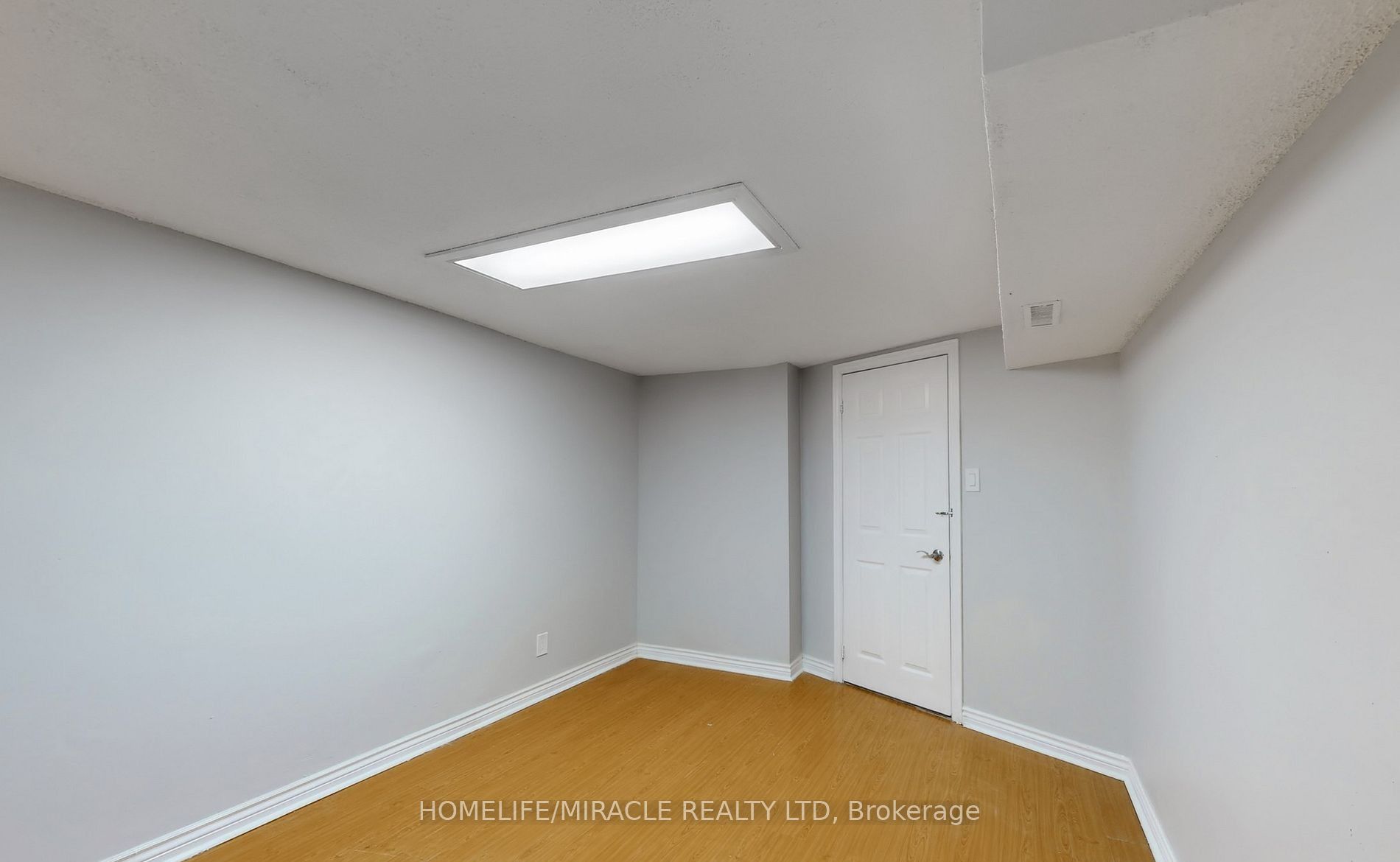 Photo 30 of 20 Nadia Place, Brampton, Westgate — HOMEH