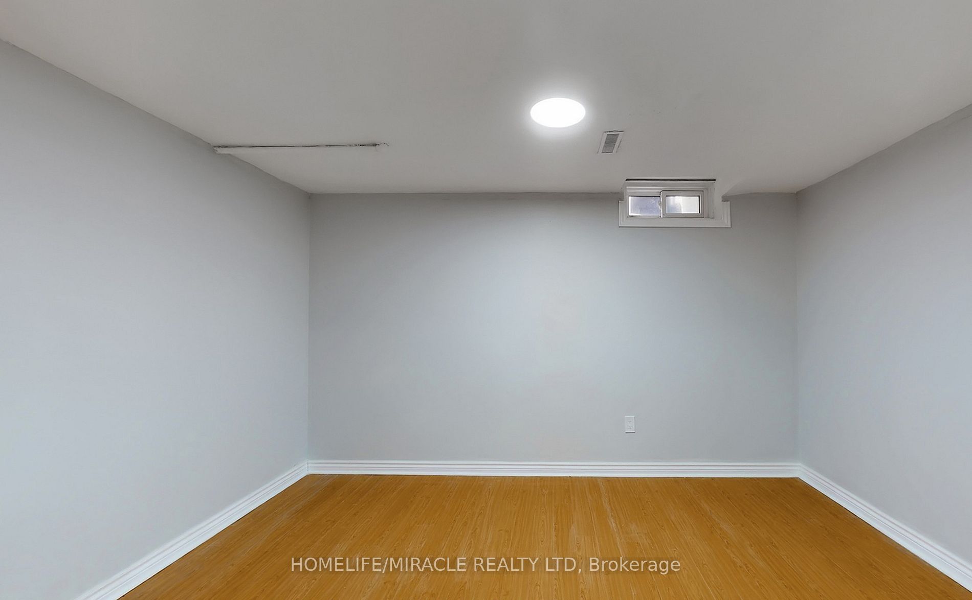 Photo 26 of 20 Nadia Place, Brampton, Westgate — HOMEH
