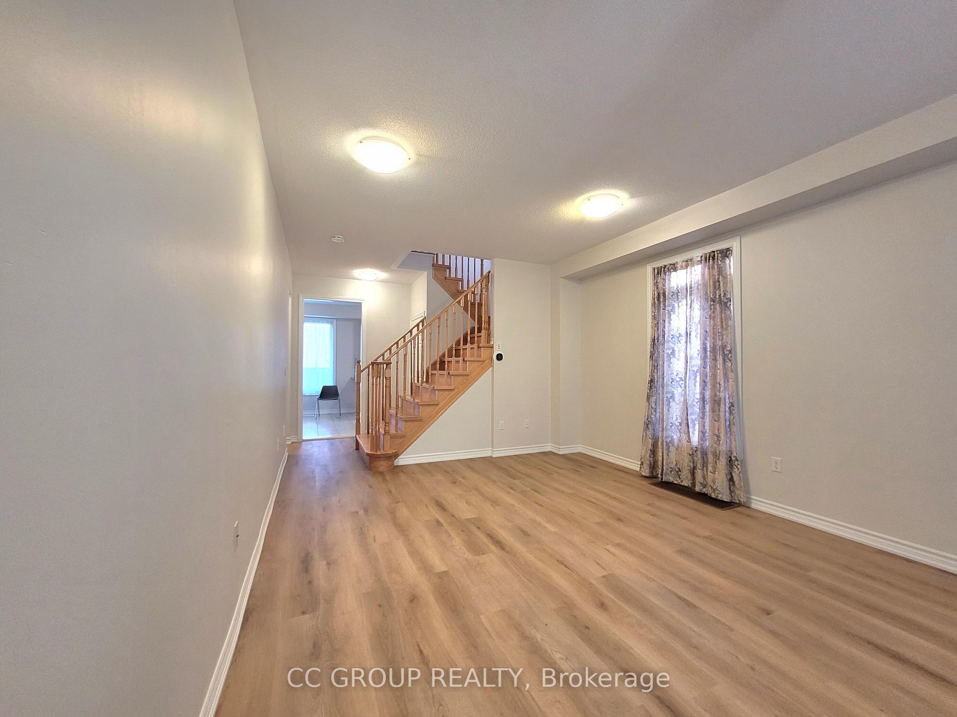 Photo 4 of 76 Carolina Rose Crescent, Markham, Wismer — HOMEH