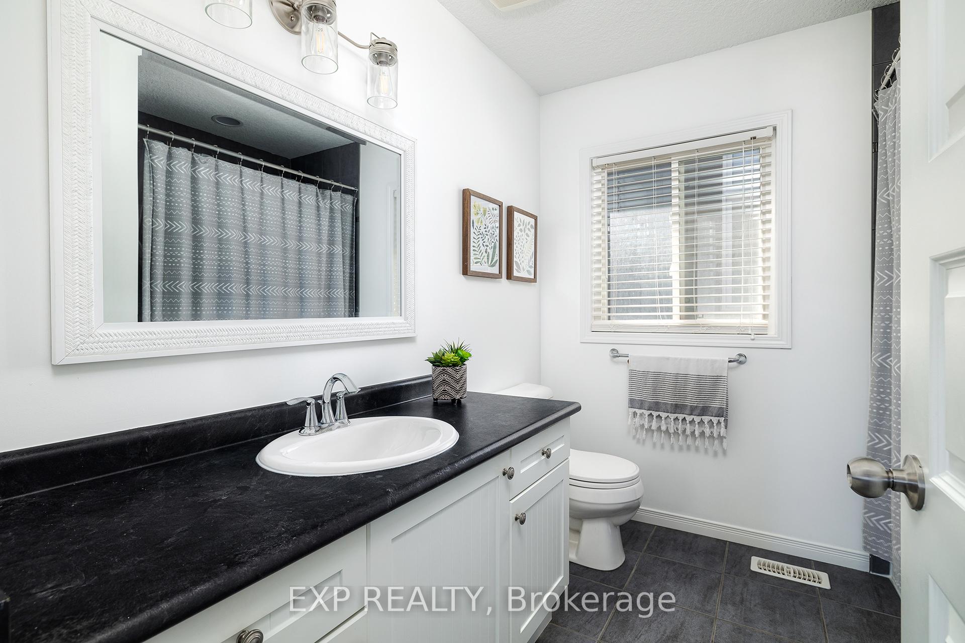 Photo 21 of 30 Pompeii Street, Kitchener — HOMEH