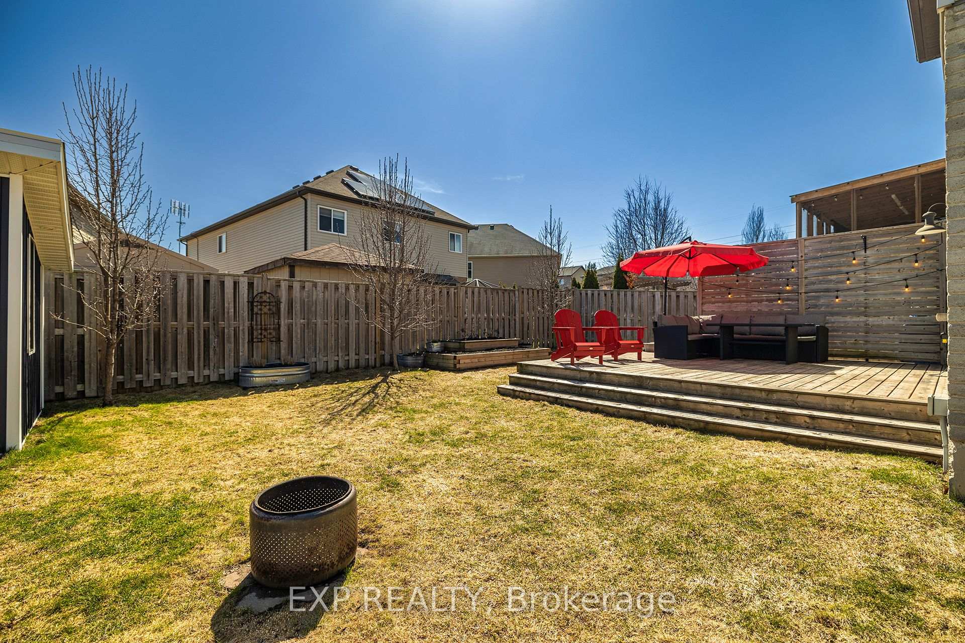 Photo 23 of 30 Pompeii Street, Kitchener — HOMEH