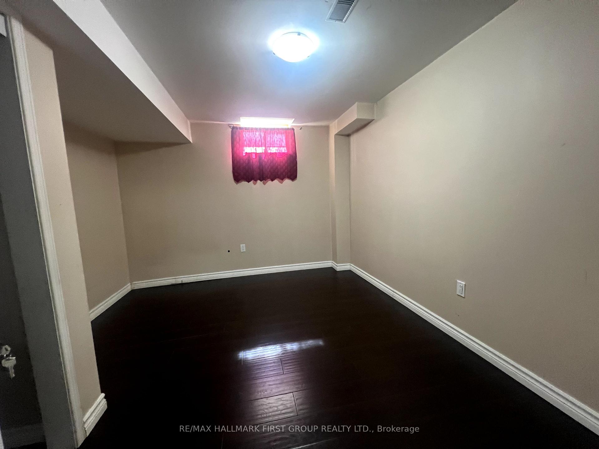 Photo 8 of 45 Walford Road, Markham, Middlefield — HOMEH