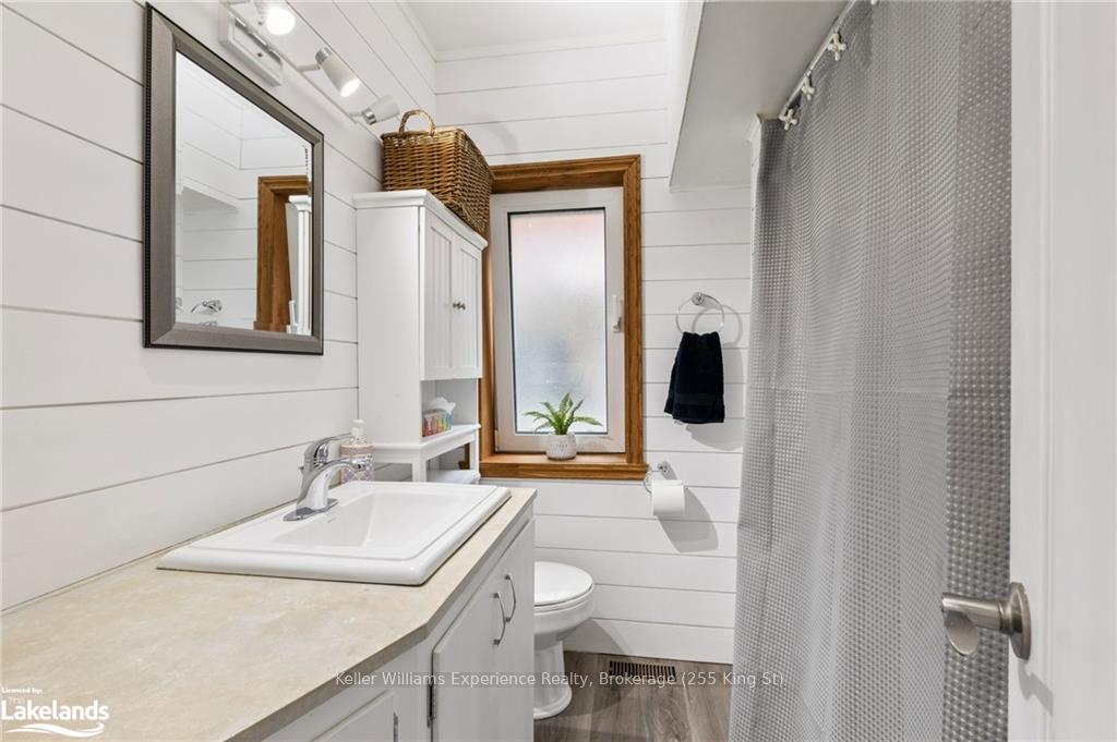 Photo 12 of 457 Queen Street, Midland — HOMEH