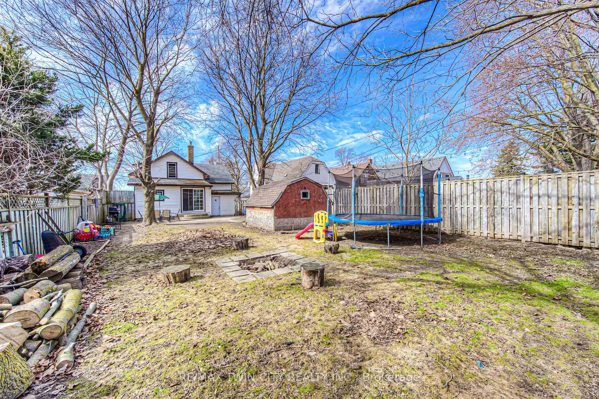 Photo 42 of 87 6 Avenue, Kitchener — HOMEH