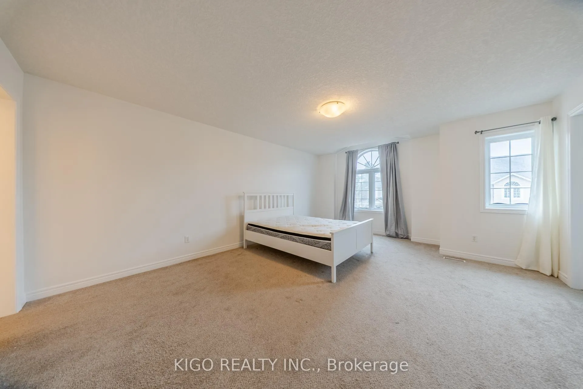 Photo 25 of Unit 13, 468 Doon South Drive, Kitchener, Doon South — HOMEH