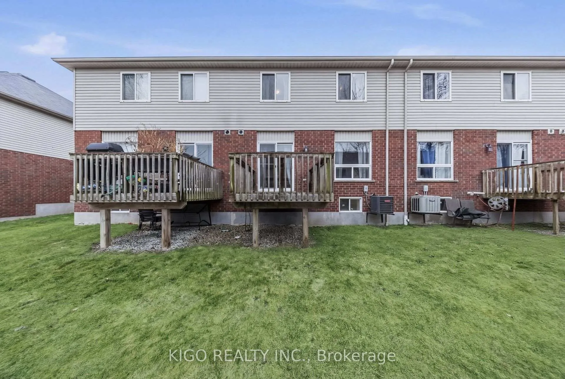 Photo 33 of Unit 13, 468 Doon South Drive, Kitchener, Doon South — HOMEH