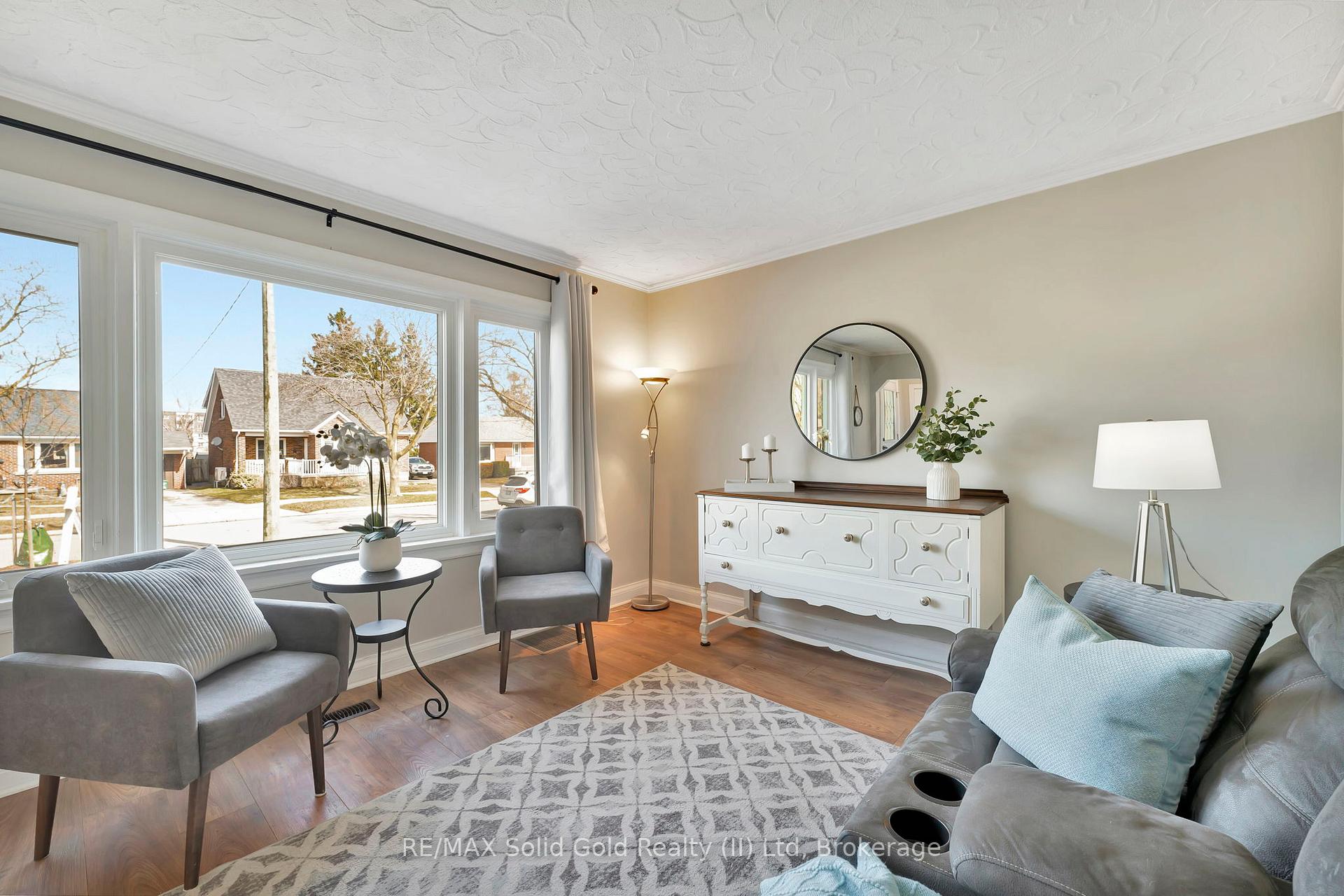 Photo 7 of 109 Adelaide Street, Kitchener, Victoria Hills — HOMEH