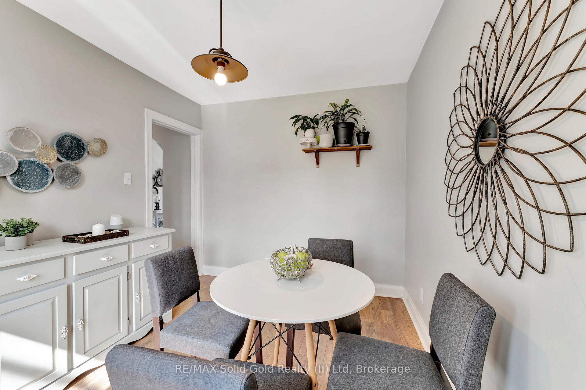 Photo 15 of 109 Adelaide Street, Kitchener, Victoria Hills — HOMEH