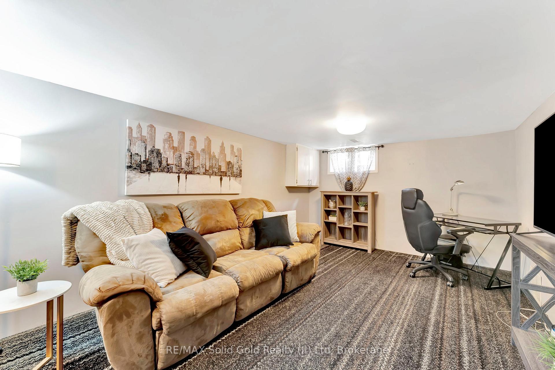 Photo 22 of 109 Adelaide Street, Kitchener, Victoria Hills — HOMEH