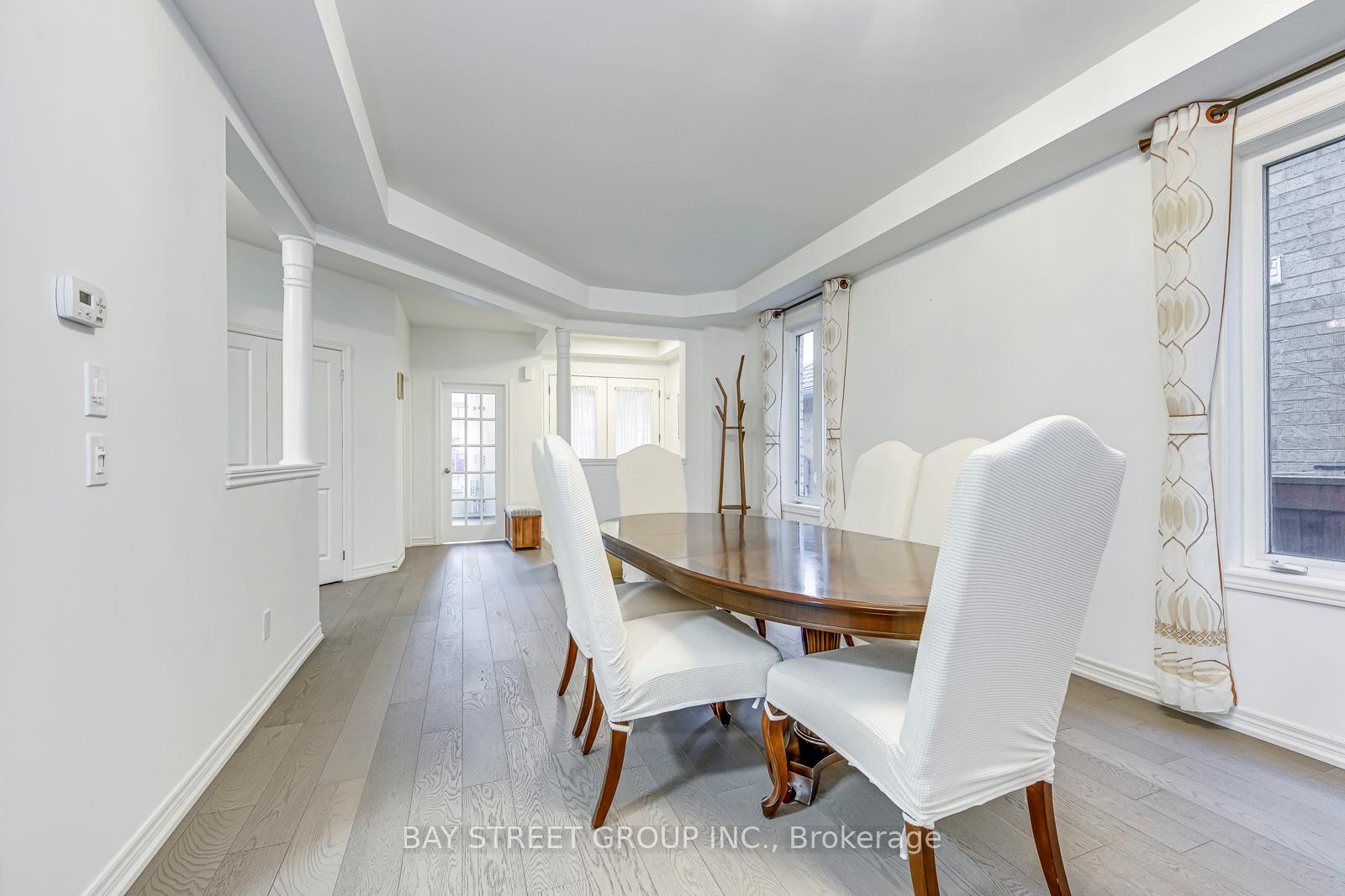 Photo 6 of 16 Henderson Street, Hamilton, Ancaster — HOMEH
