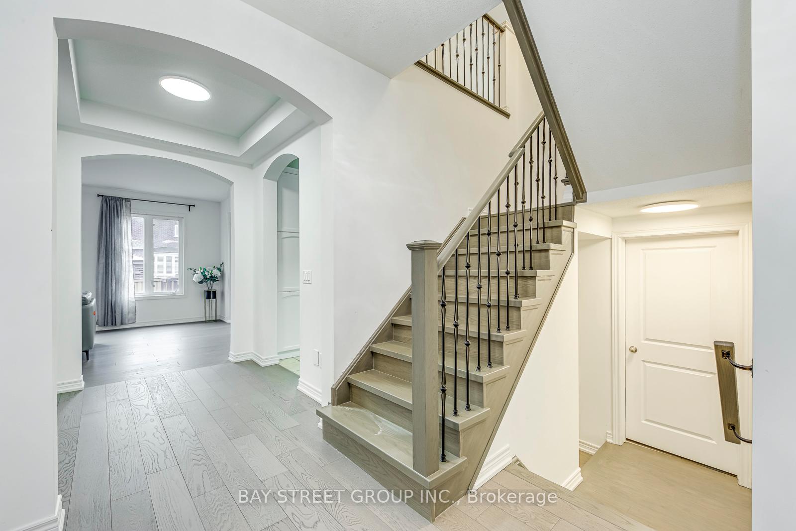 Photo 20 of 16 Henderson Street, Hamilton, Ancaster — HOMEH