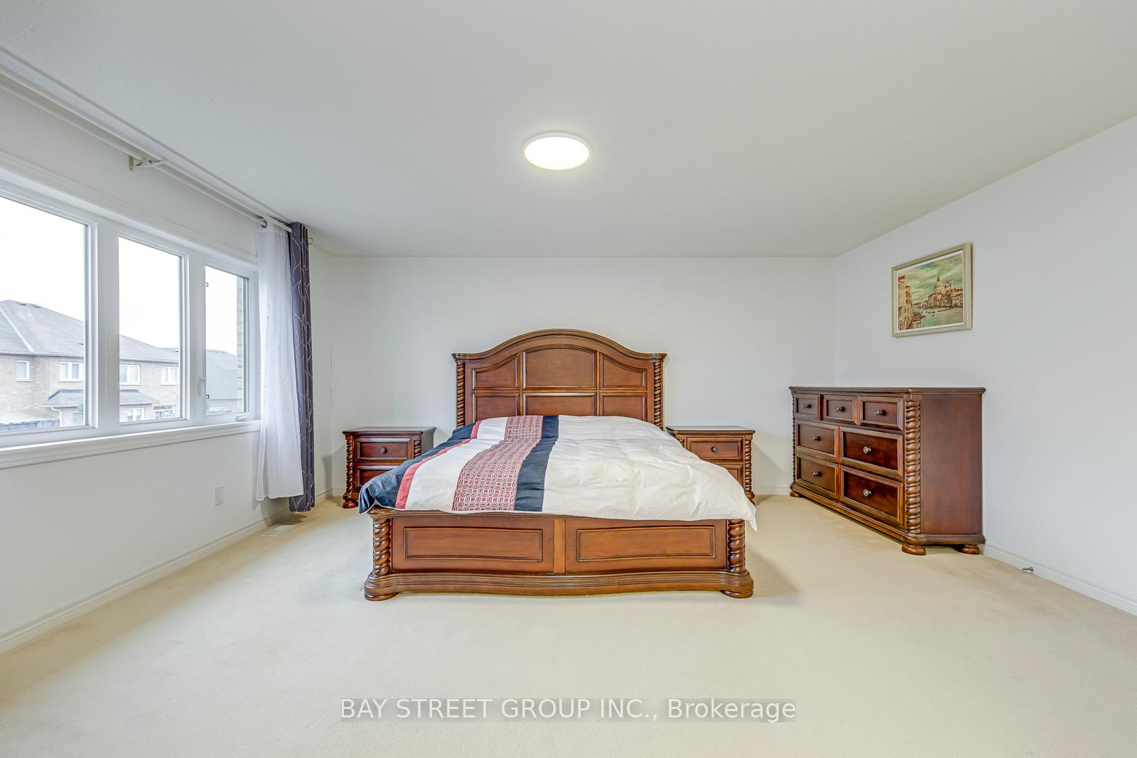 Photo 23 of 16 Henderson Street, Hamilton, Ancaster — HOMEH