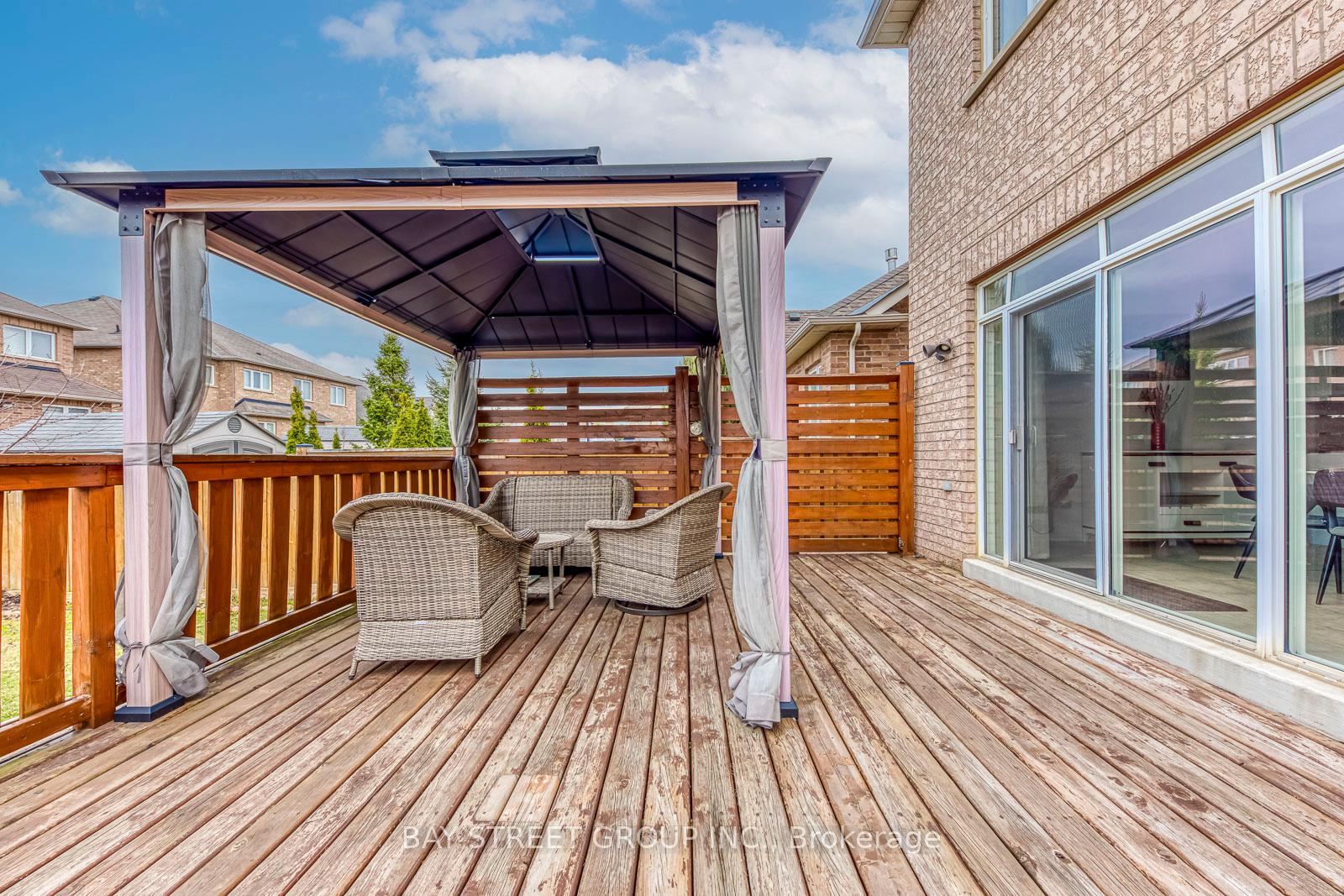 Photo 43 of 16 Henderson Street, Hamilton, Ancaster — HOMEH