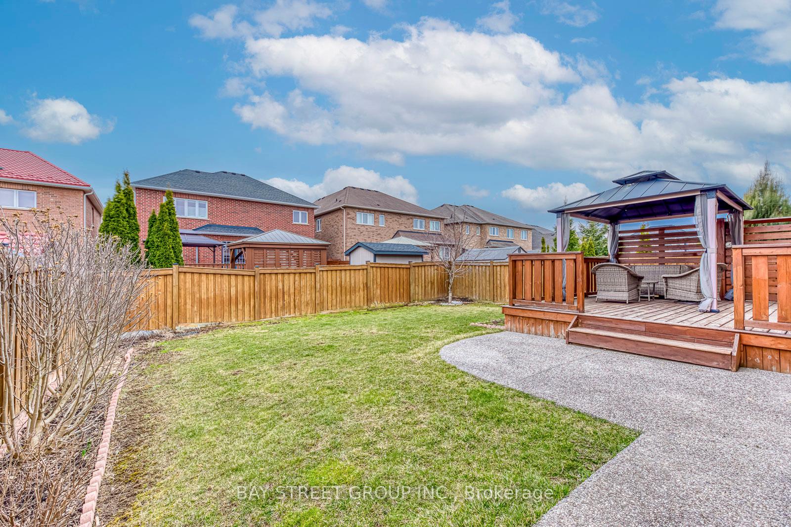 Photo 44 of 16 Henderson Street, Hamilton, Ancaster — HOMEH