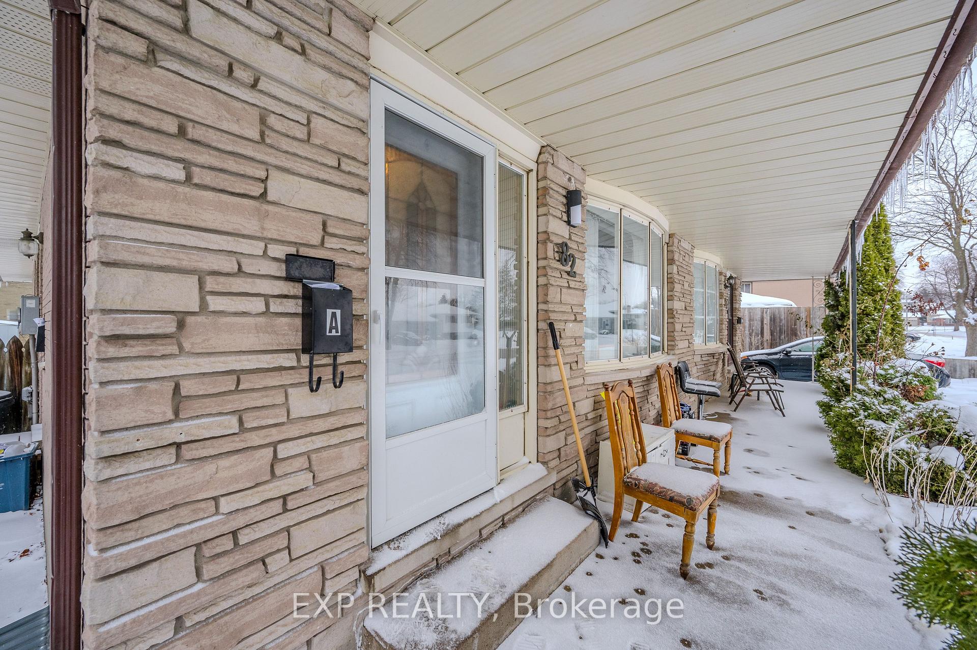 Photo 3 of 82 Conway Drive, Kitchener, Stanley Park — HOMEH