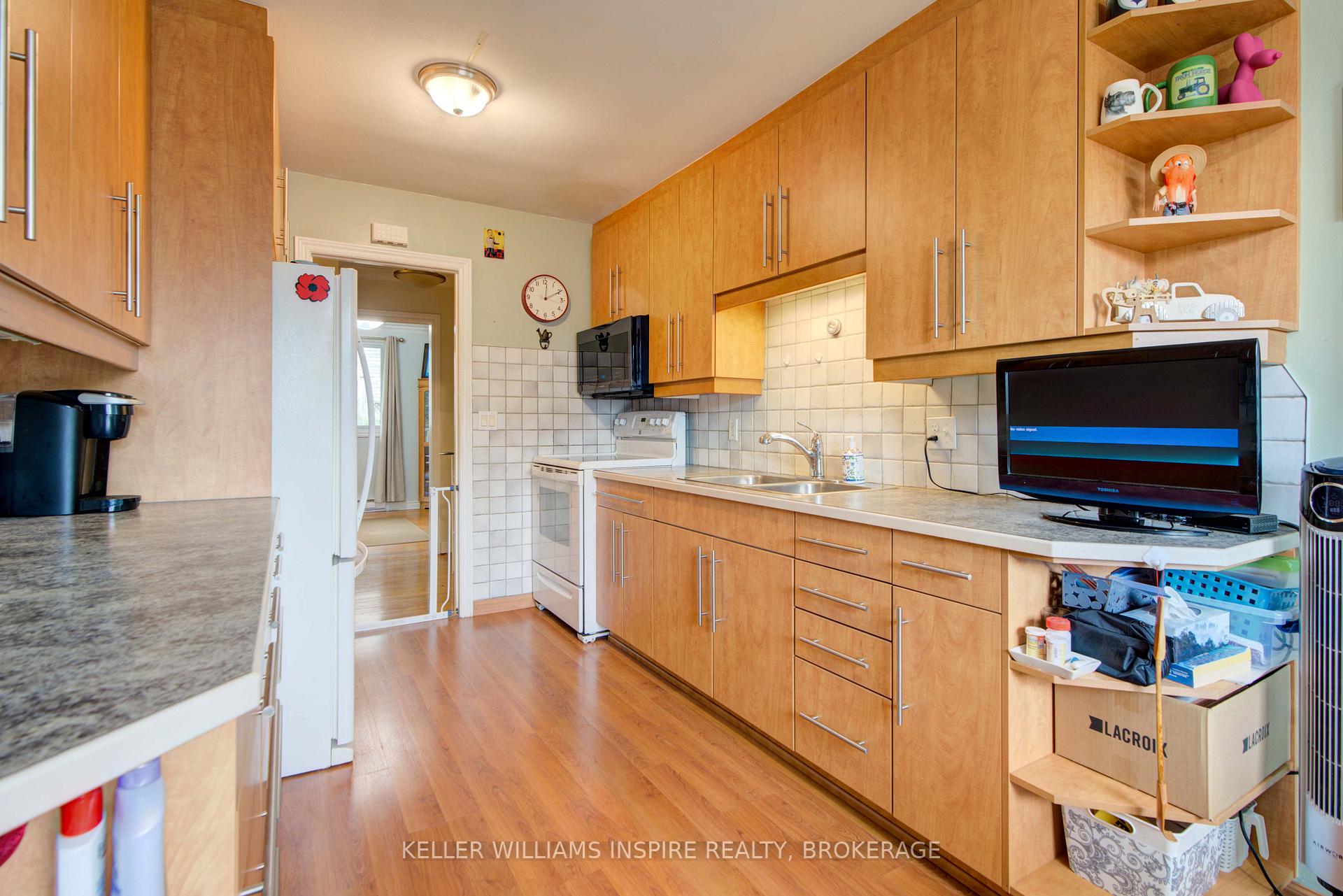 Photo 13 of 660 Fleet Street, Kingston, South of Taylor-Kidd Blvd — HOMEH