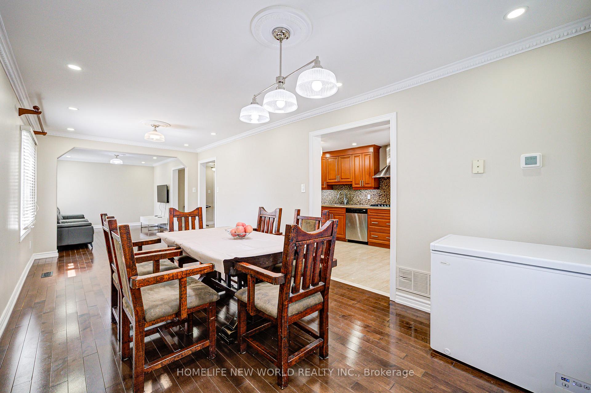 Photo 11 of 61 Olivewood Drive, Markham, Middlefield — HOMEH