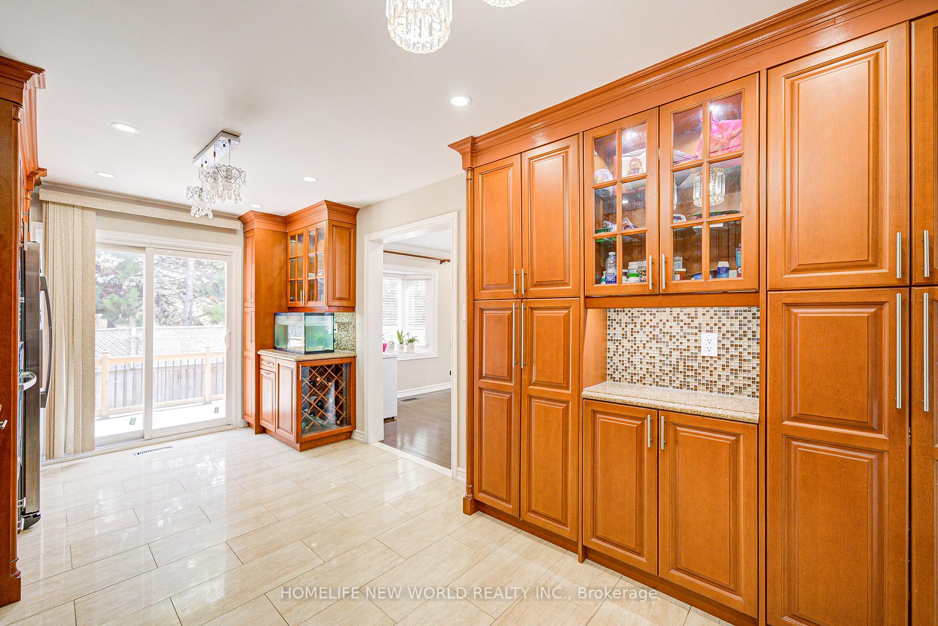 Photo 16 of 61 Olivewood Drive, Markham, Middlefield — HOMEH