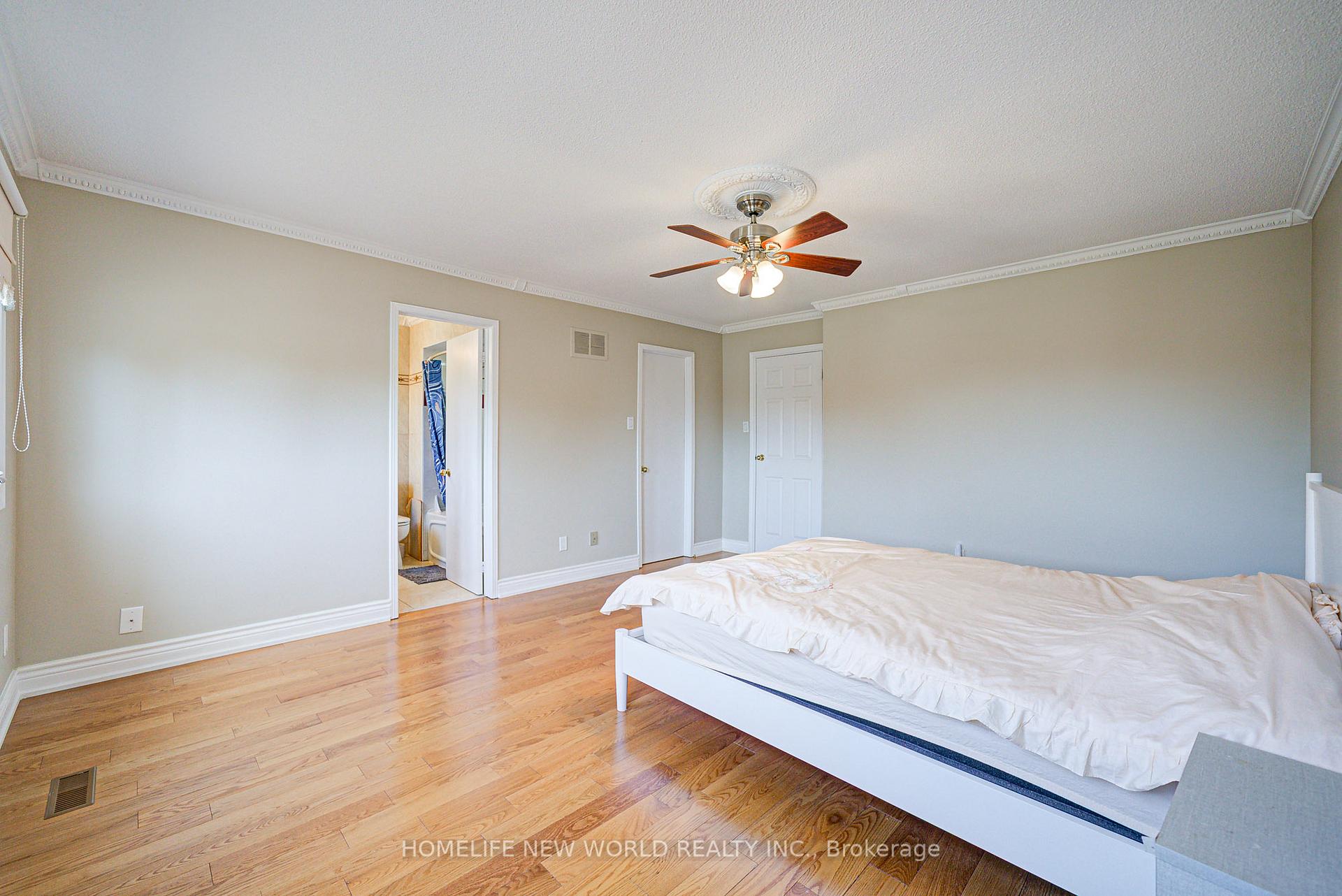 Photo 20 of 61 Olivewood Drive, Markham, Middlefield — HOMEH